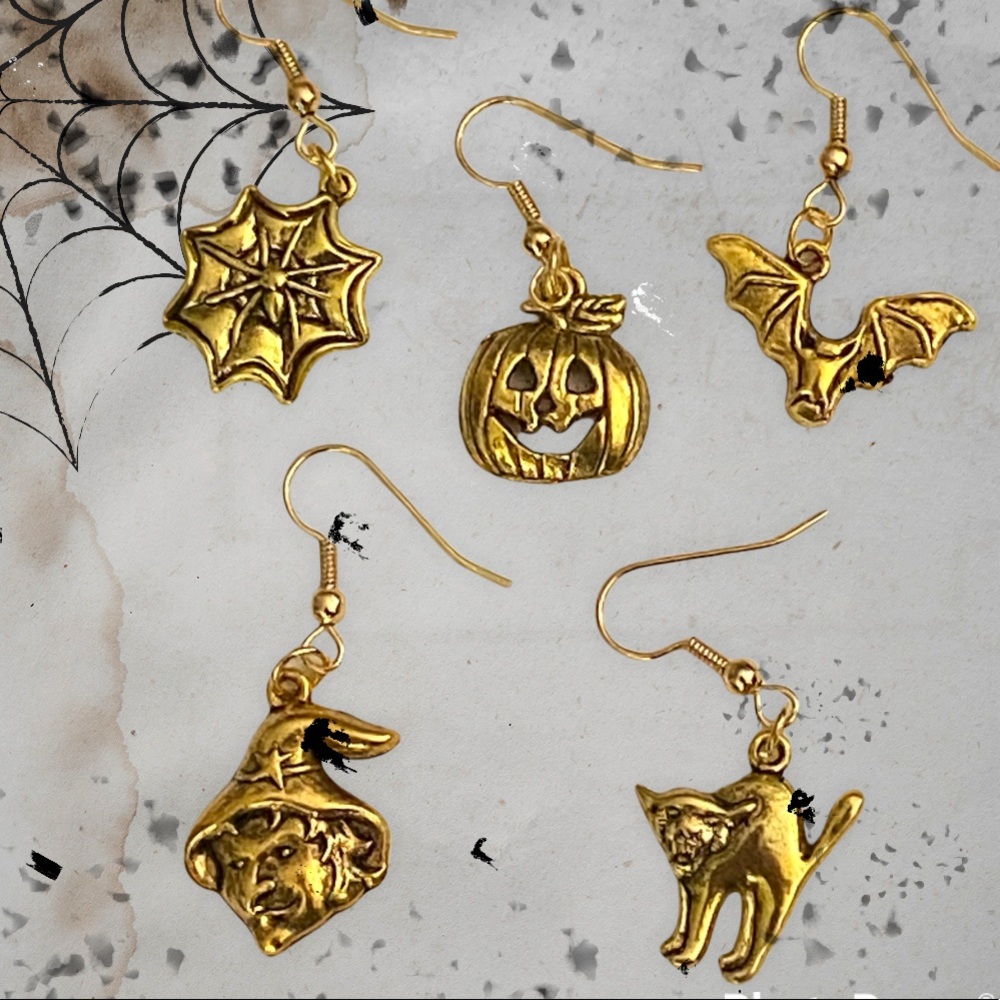 Halloween Pumpkin Charm Earrings Gold Pewter Dangle Pierced - Picture 2 of 9
